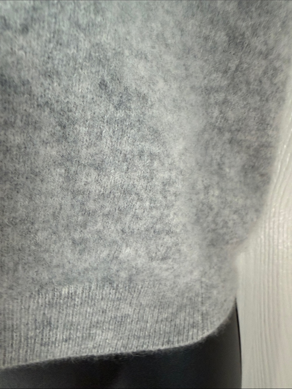 Paloma Short Story Cashmere Sweater - Picture 4 of 8